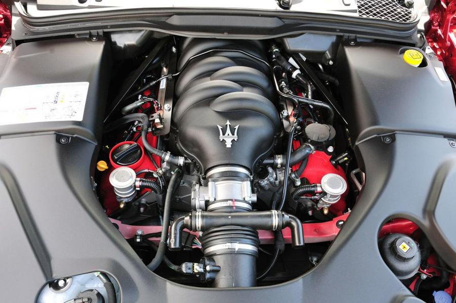  Maserati GranTurismo Convertible Sport 2012 года  (фото 35 из 43)